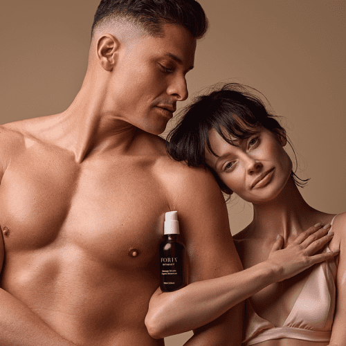 IMO001 Intimacy Massage Oil Lifestyle3B7A1810 900x900 e841f68d 31ff 49d4 ad5c 689c315fd769